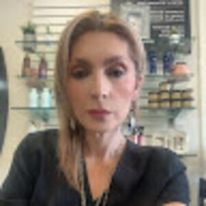 Meet your Posher, Veronica